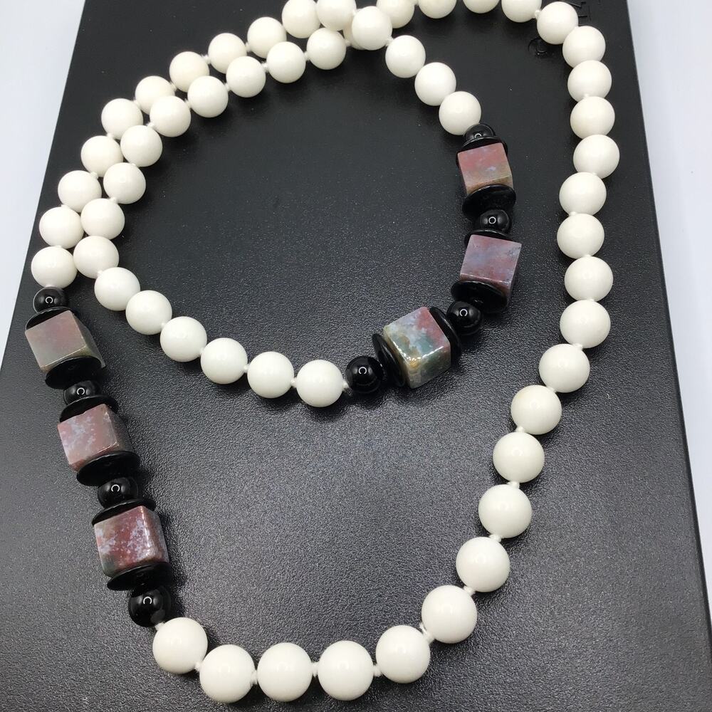 Karla Jordan Attributed Vintage White Milk Glass Stone Bead Necklace 30"